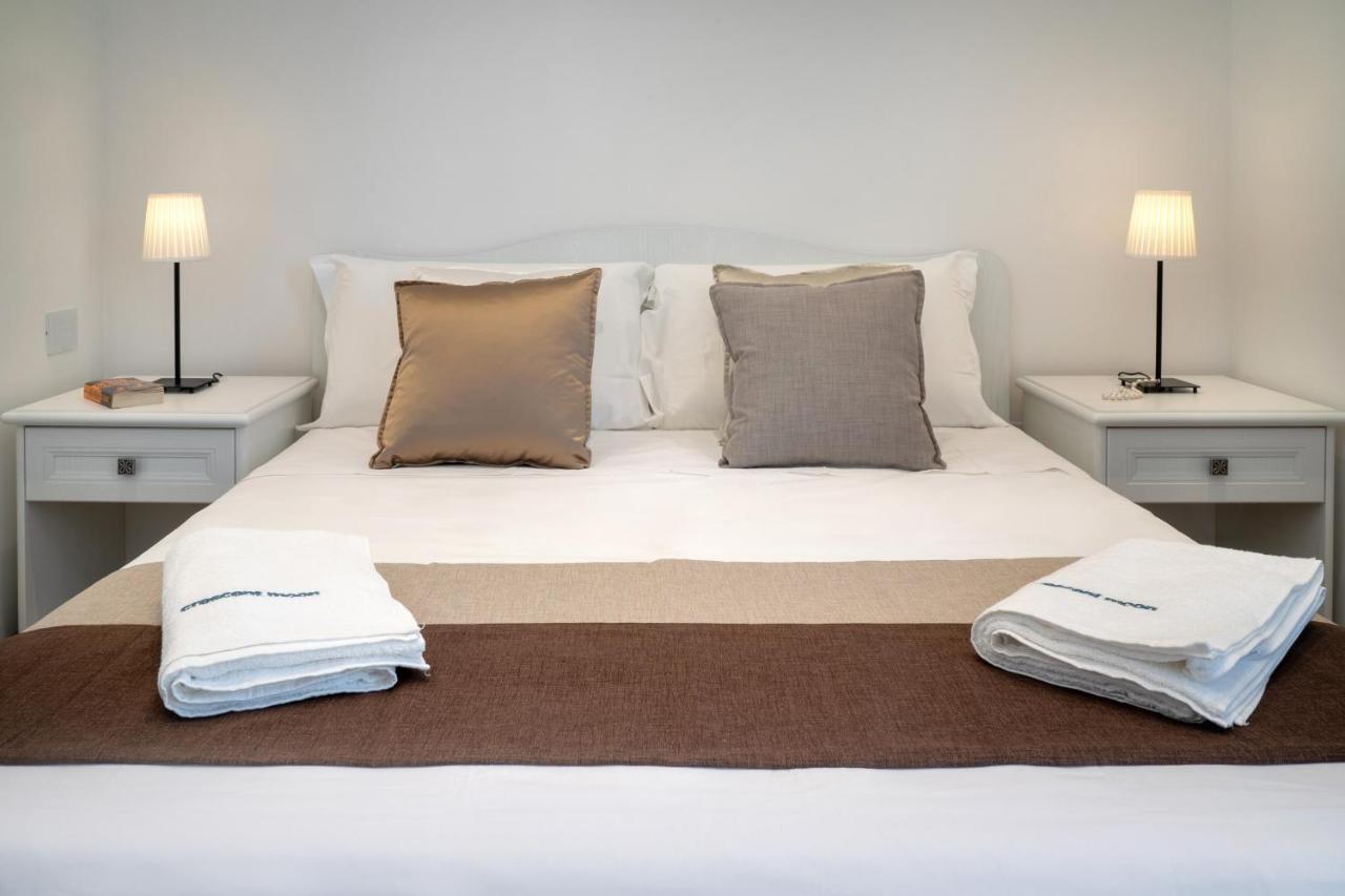 Crescent Moon Bed & Breakfast Salerno Bagian luar foto