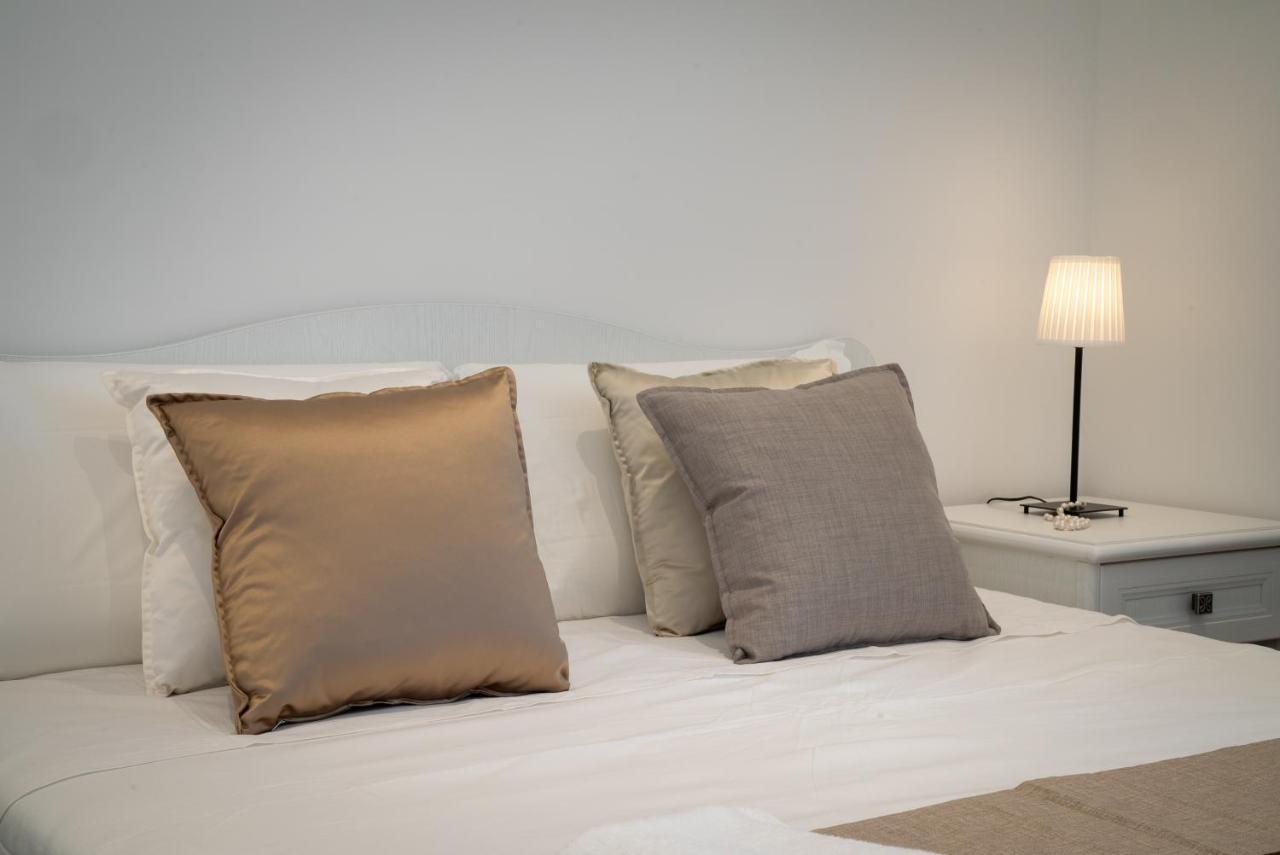 Crescent Moon Bed & Breakfast Salerno Bagian luar foto