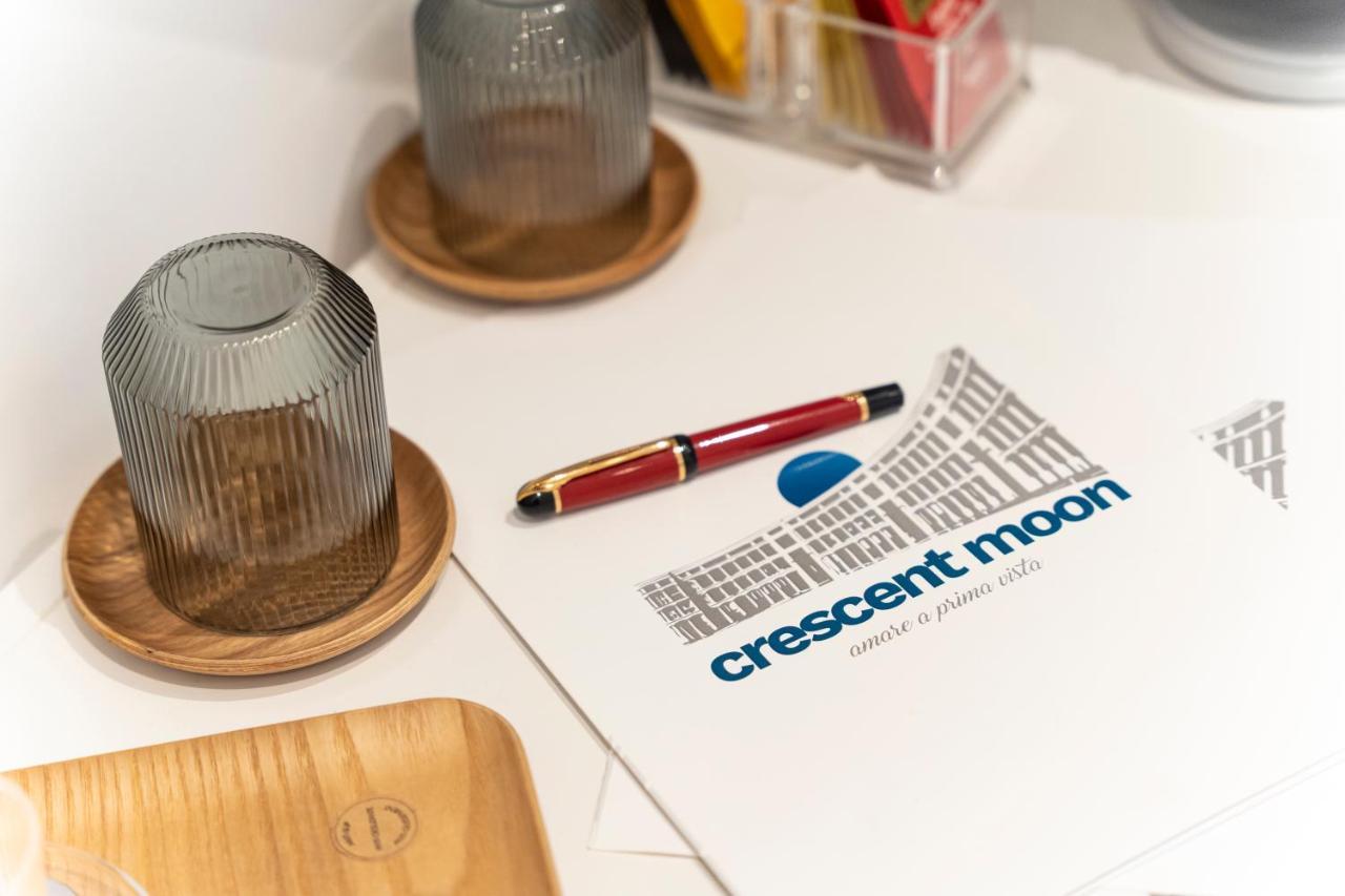 Crescent Moon Bed & Breakfast Salerno Bagian luar foto