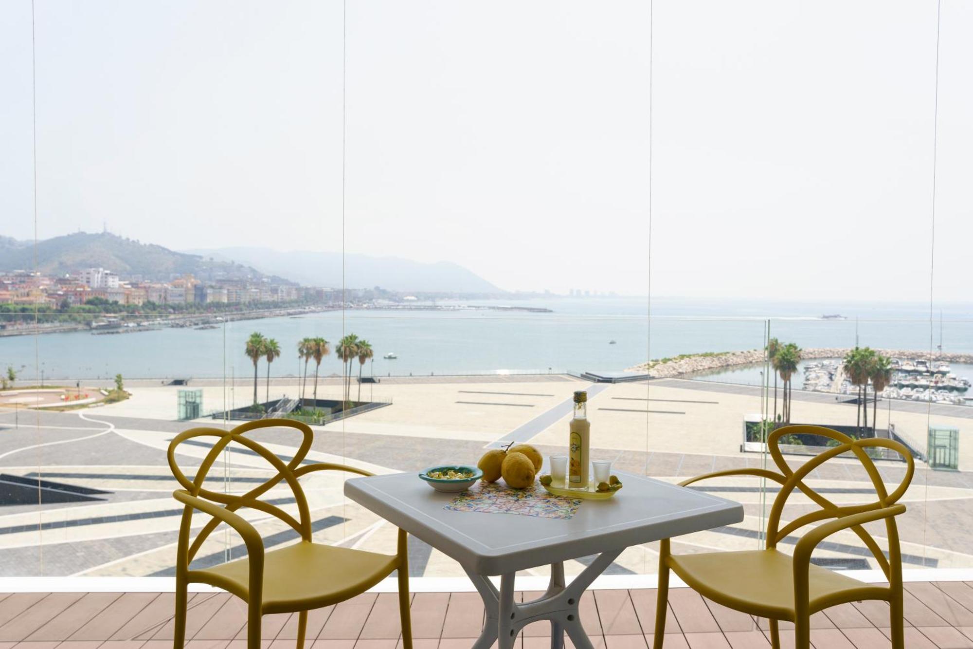 Crescent Moon Bed & Breakfast Salerno Bagian luar foto