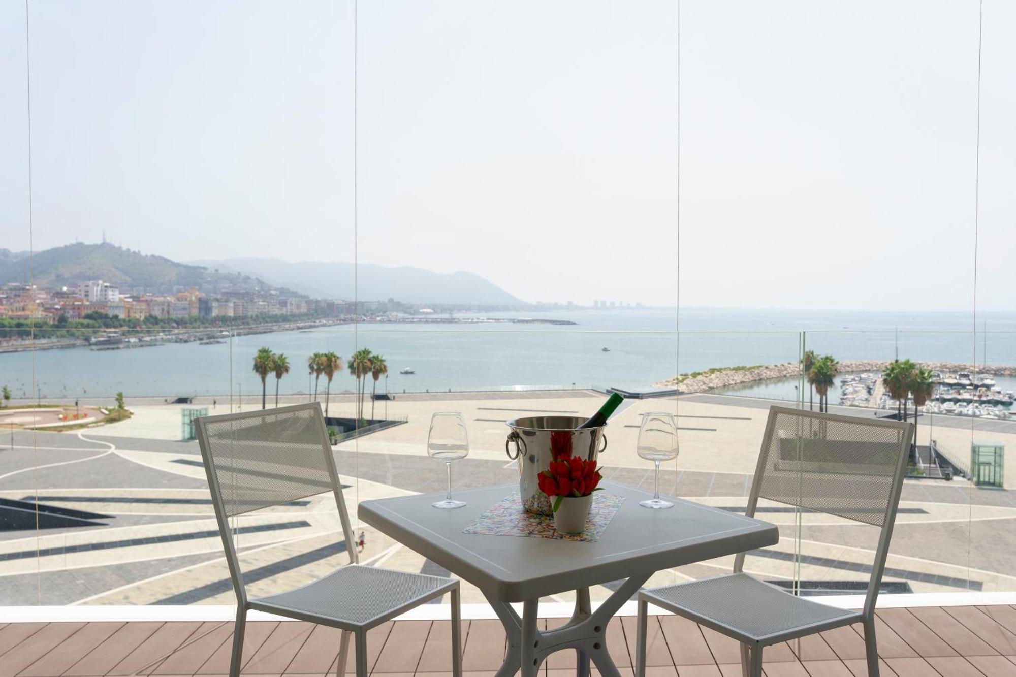 Crescent Moon Bed & Breakfast Salerno Bagian luar foto